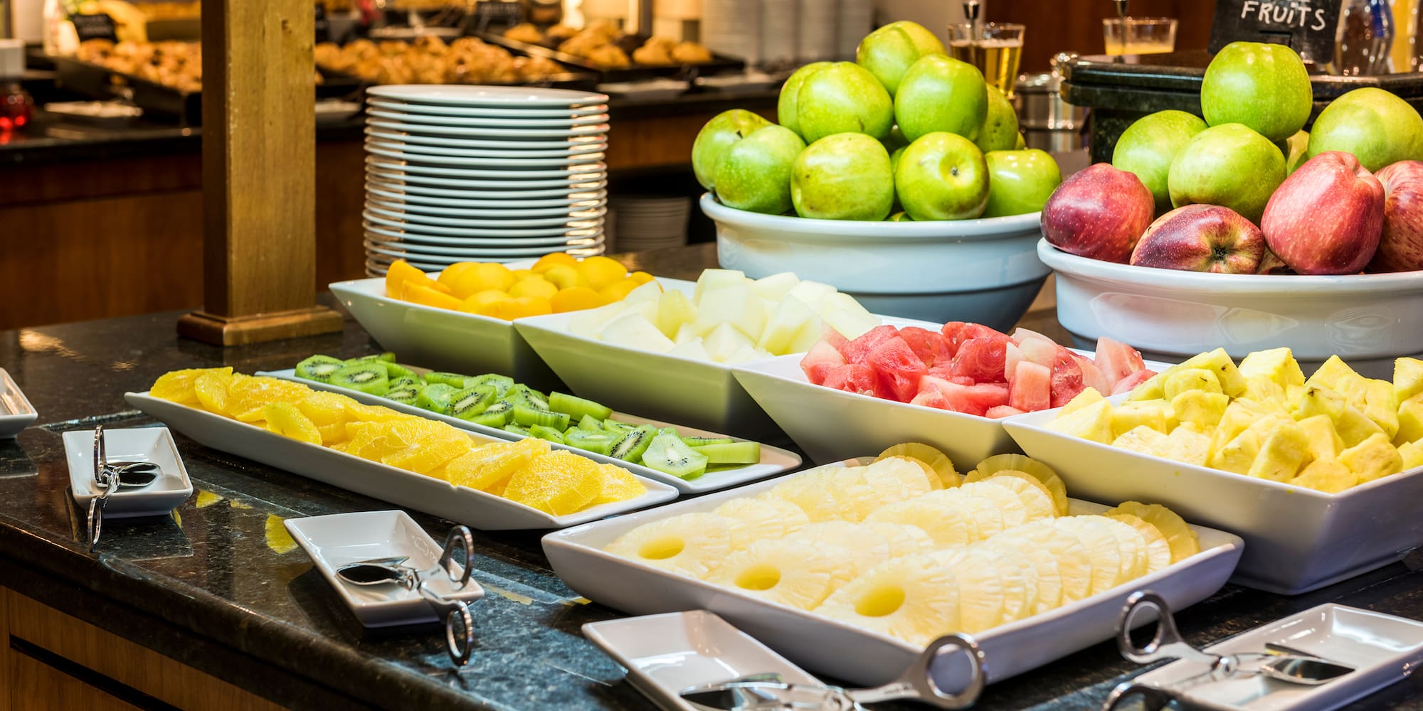 a table full of fruit