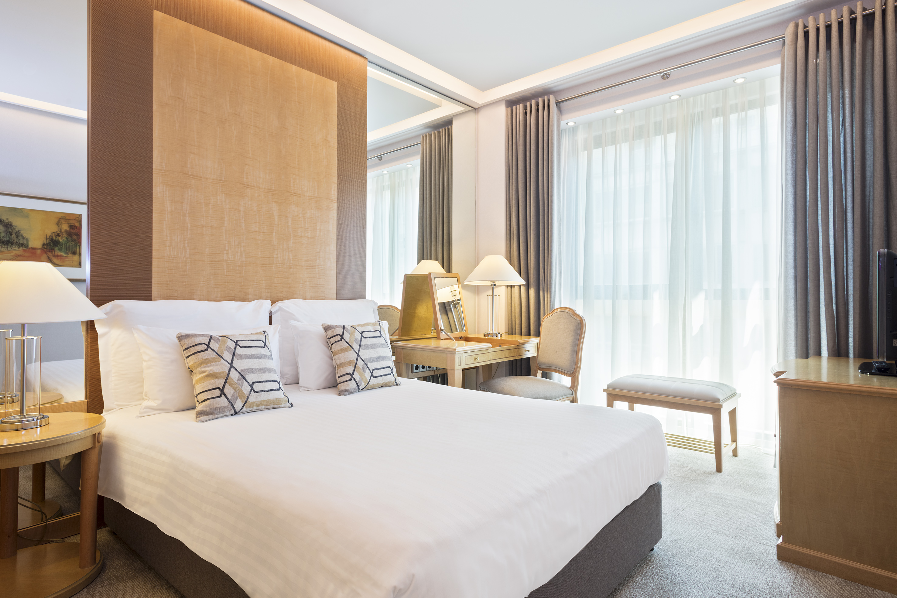 Meliá Athens | Best online price 4 star hotel in Athens