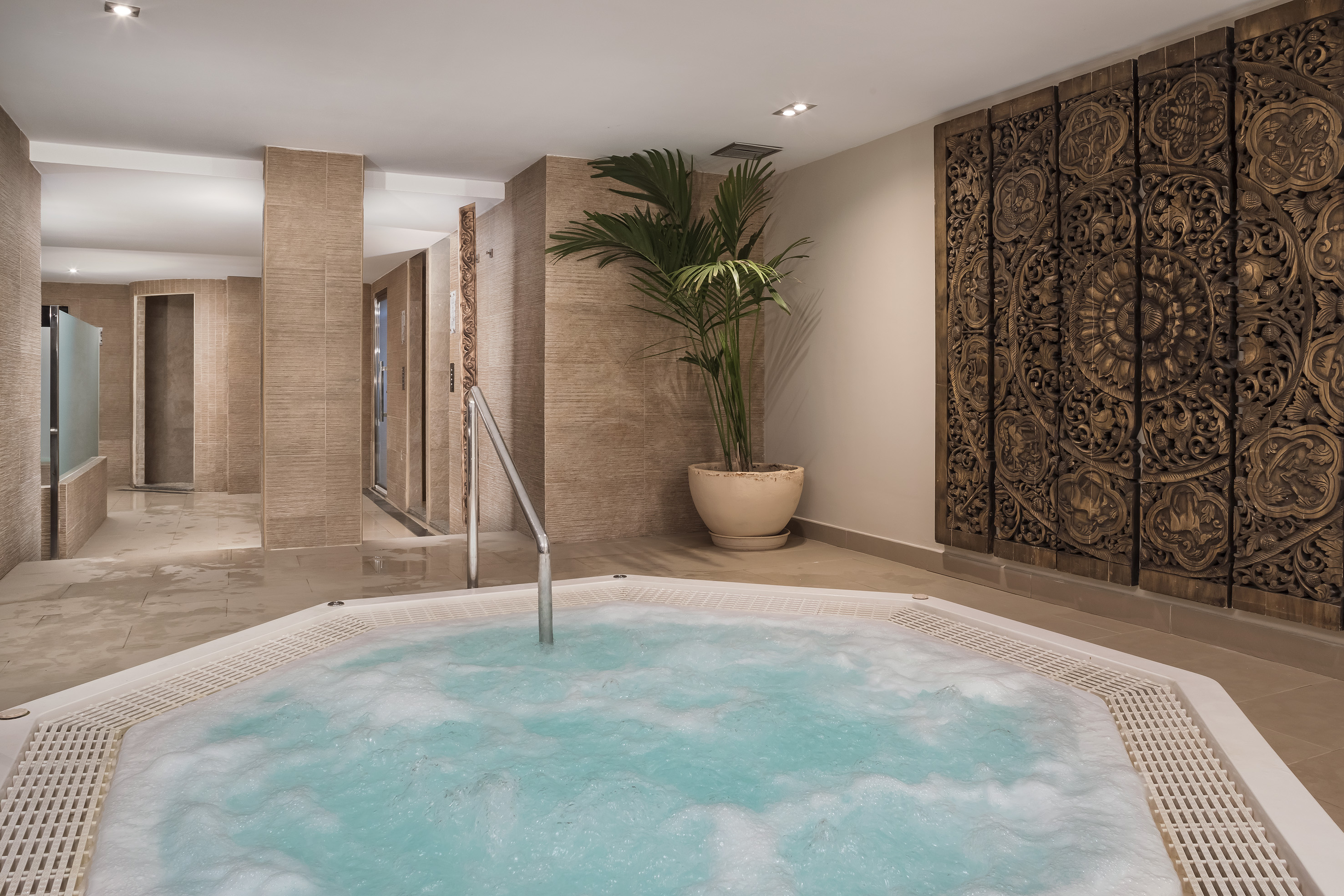 a hot tub inside a room