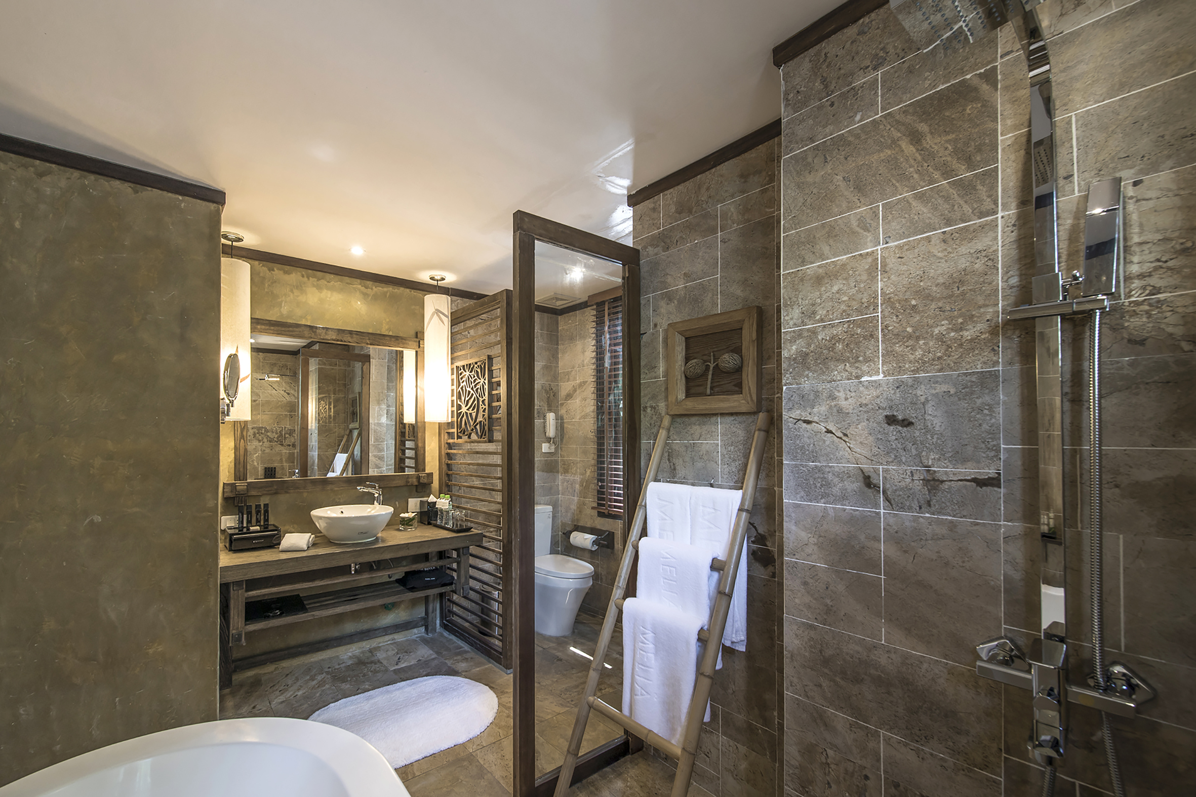 a bathroom with a mirror and a sink - Premium - Meliá Ba Vi Mountain Retreat, Hanói