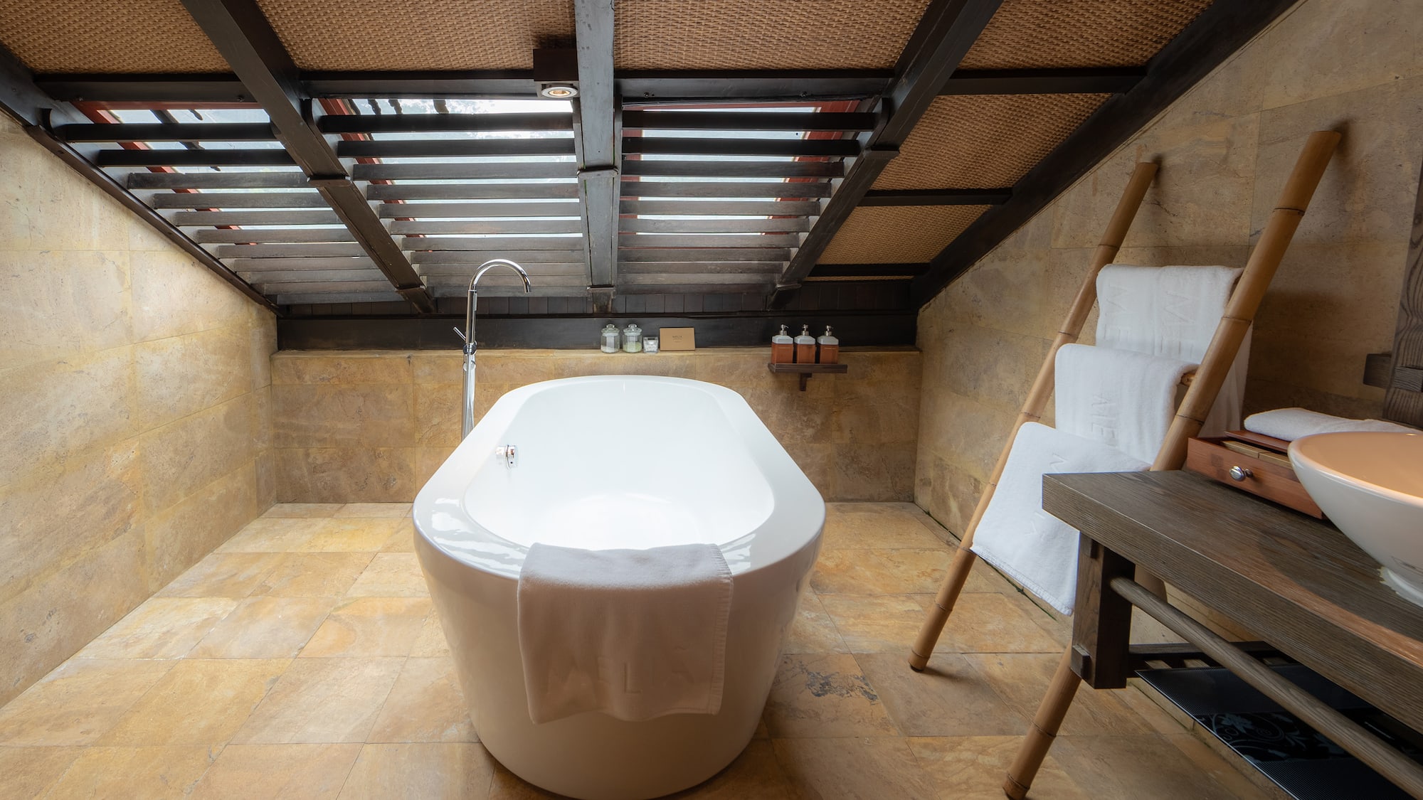 a bathtub in a bathroom