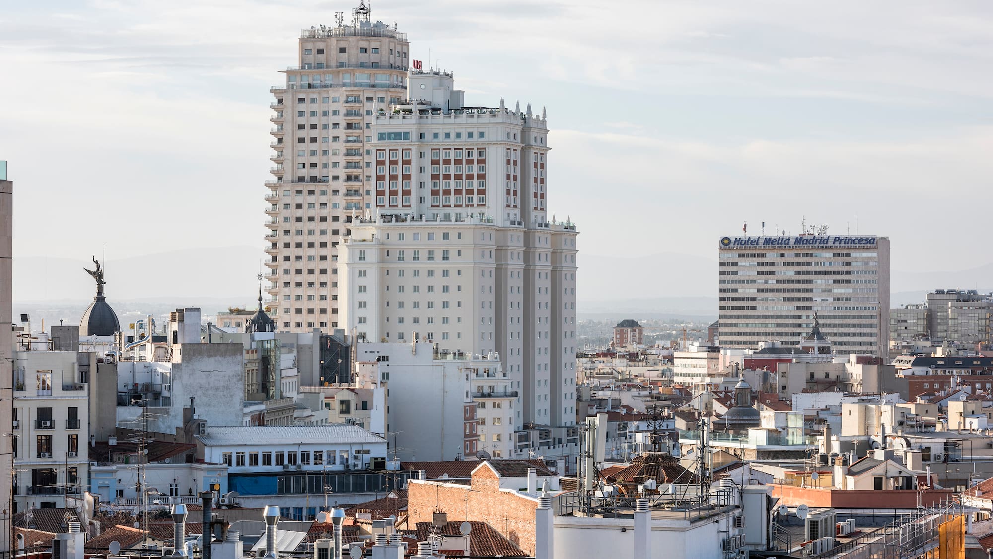 a city with many tall buildings