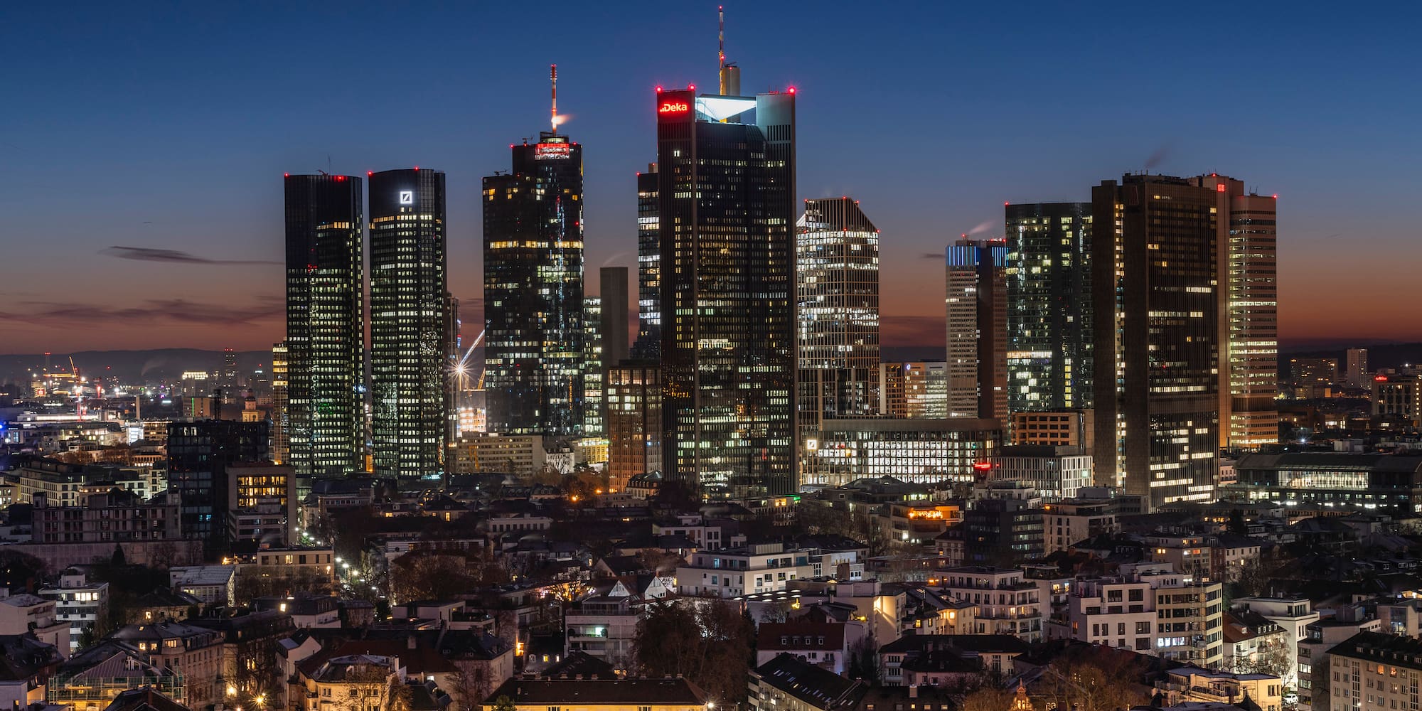 a city skyline at night