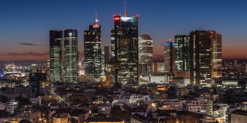 a city skyline at night