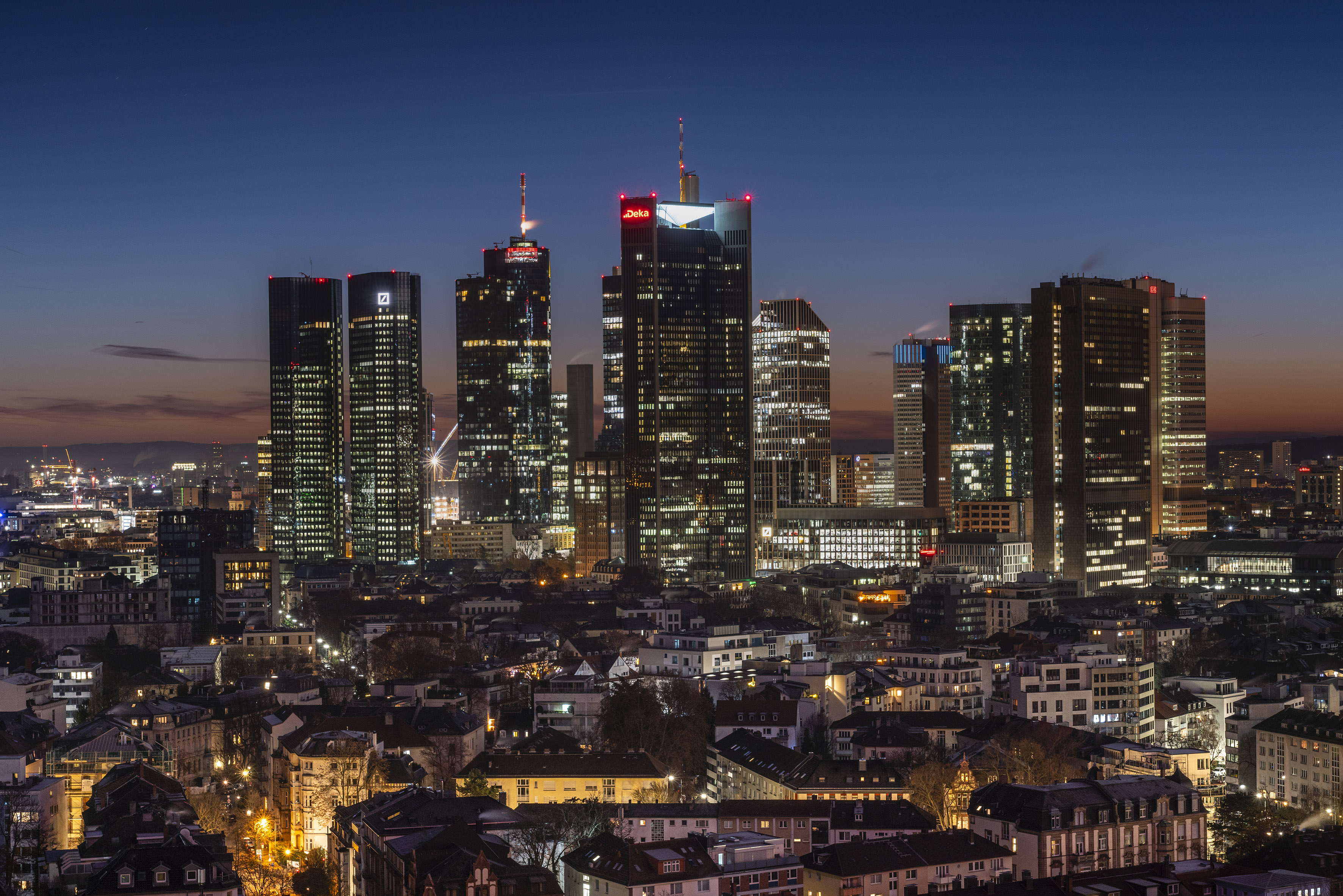 a city skyline at night