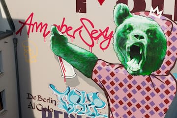 a bear with his mouth open