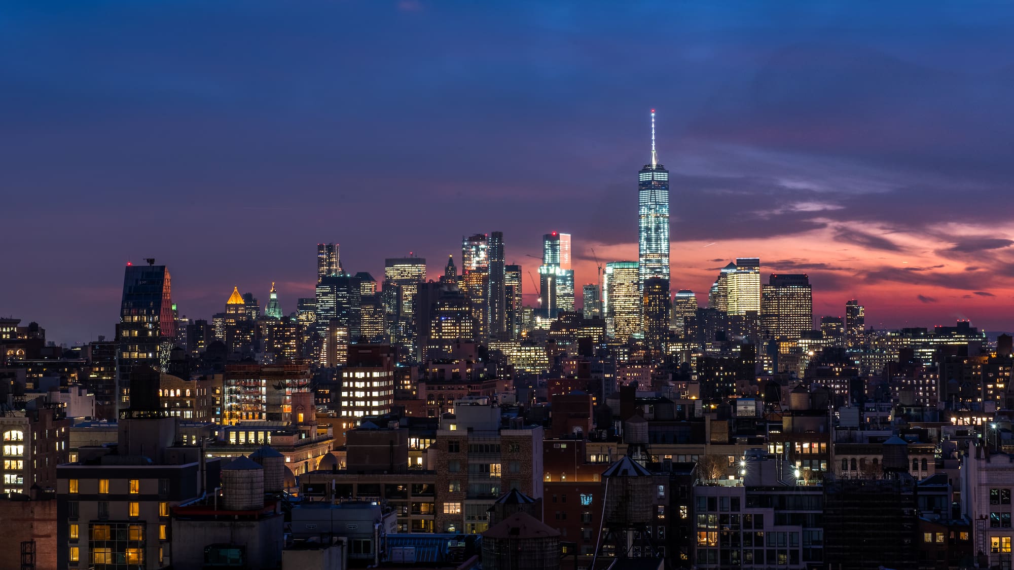 a city skyline at night