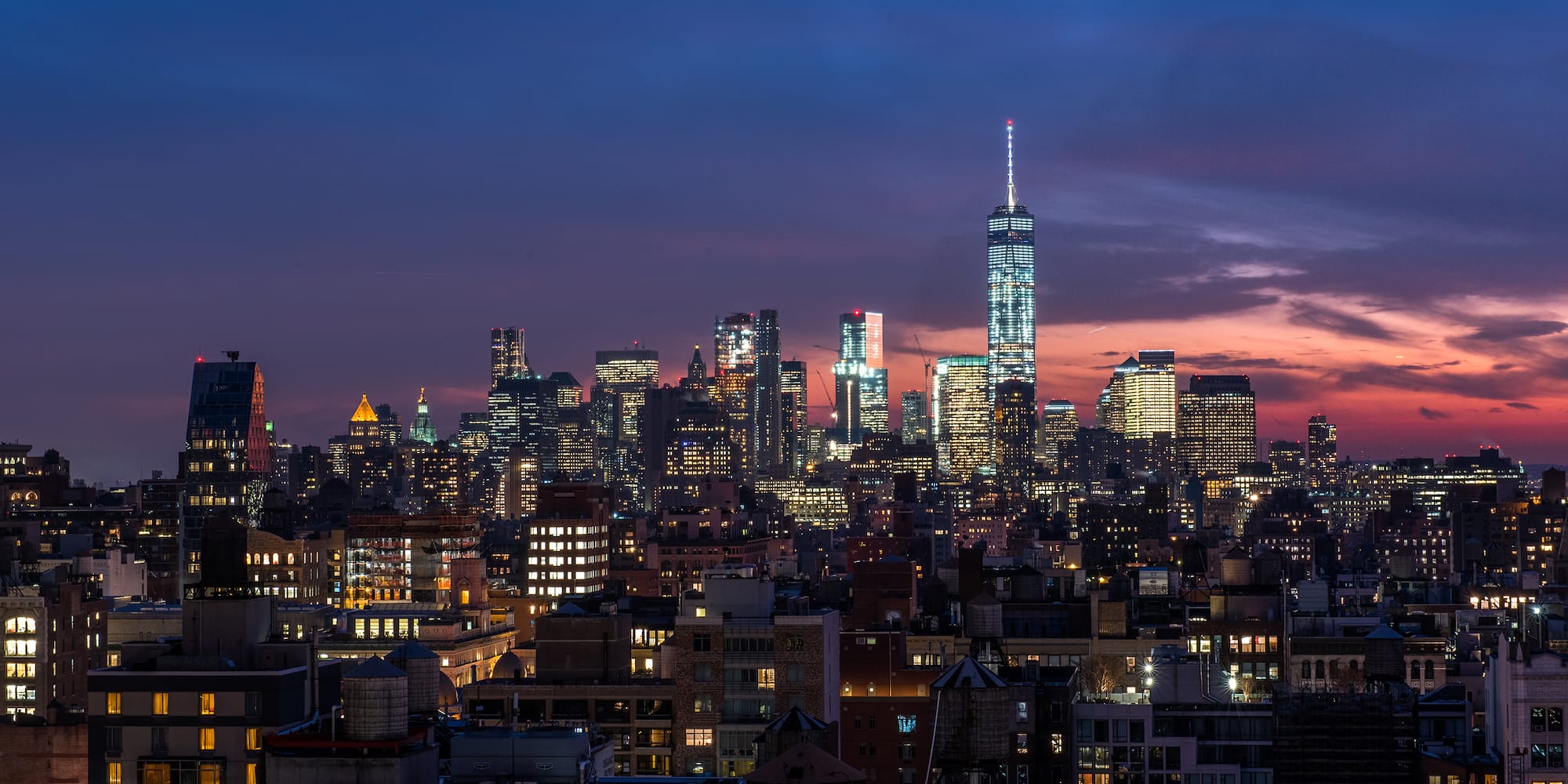 a city skyline at night