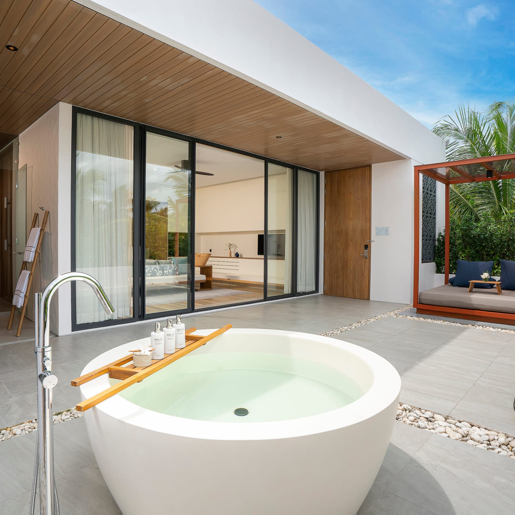 a tub outside of a house