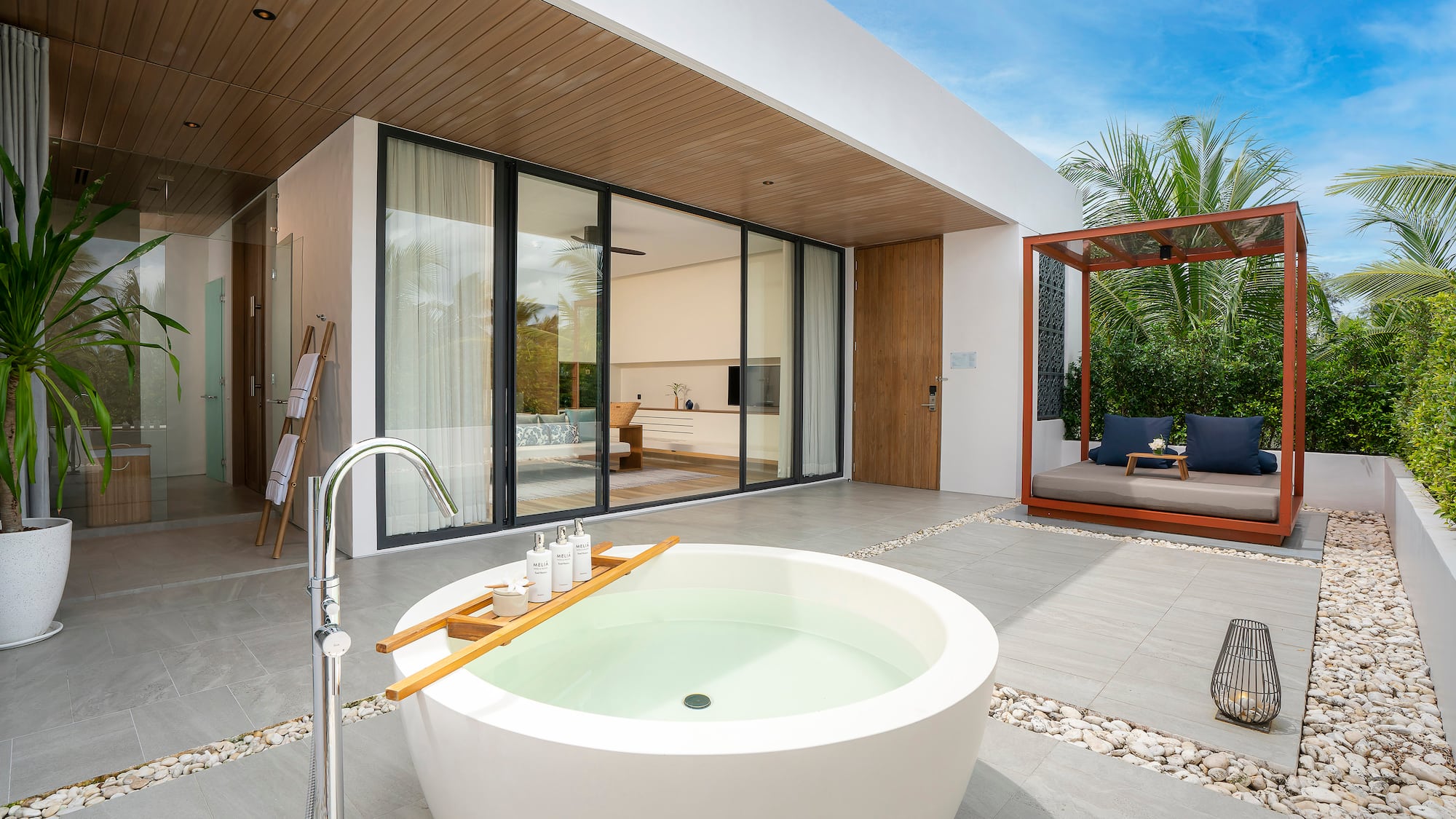 a tub outside of a house