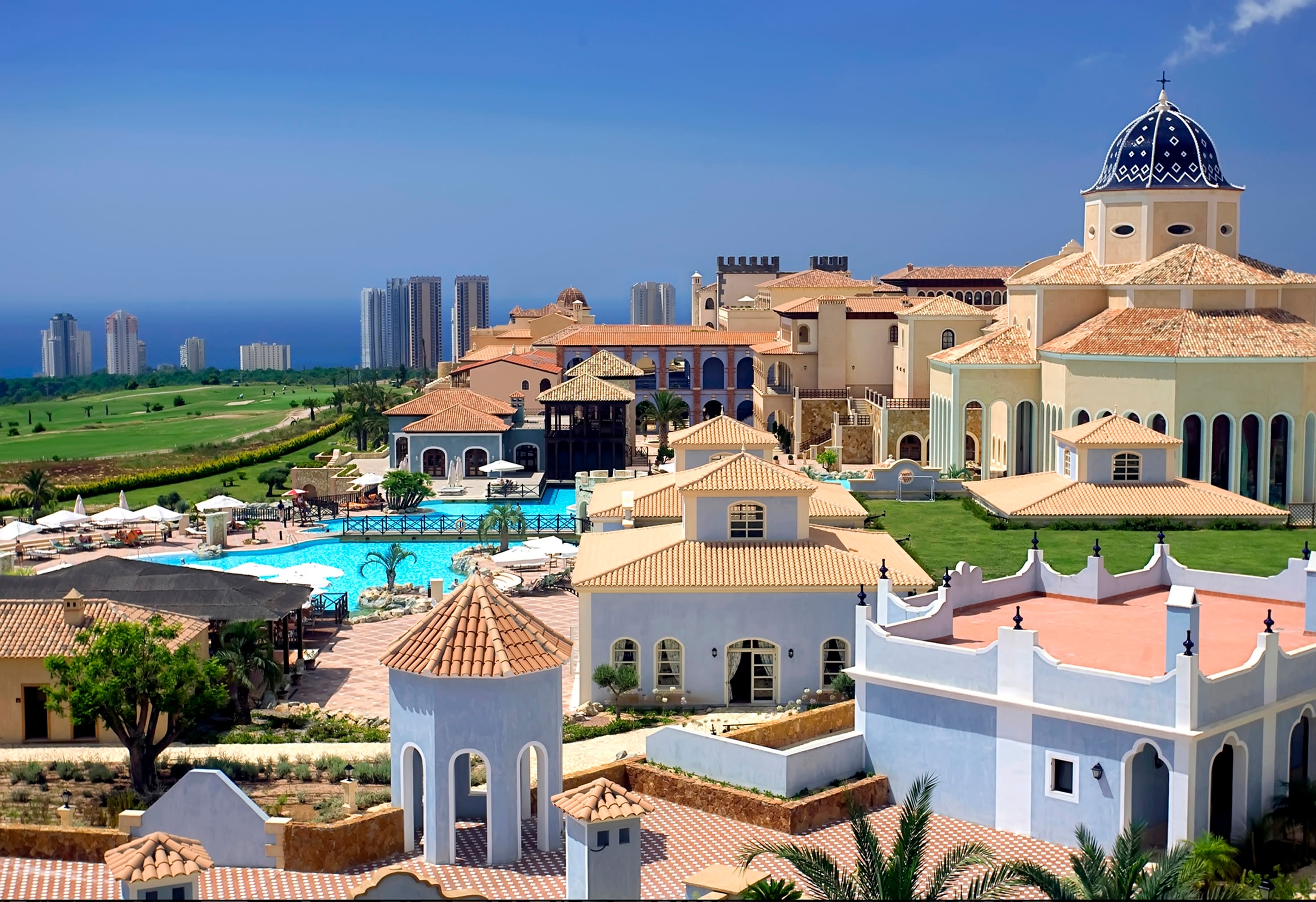 Resort and pool at Meliá Villaitana, Benidorm