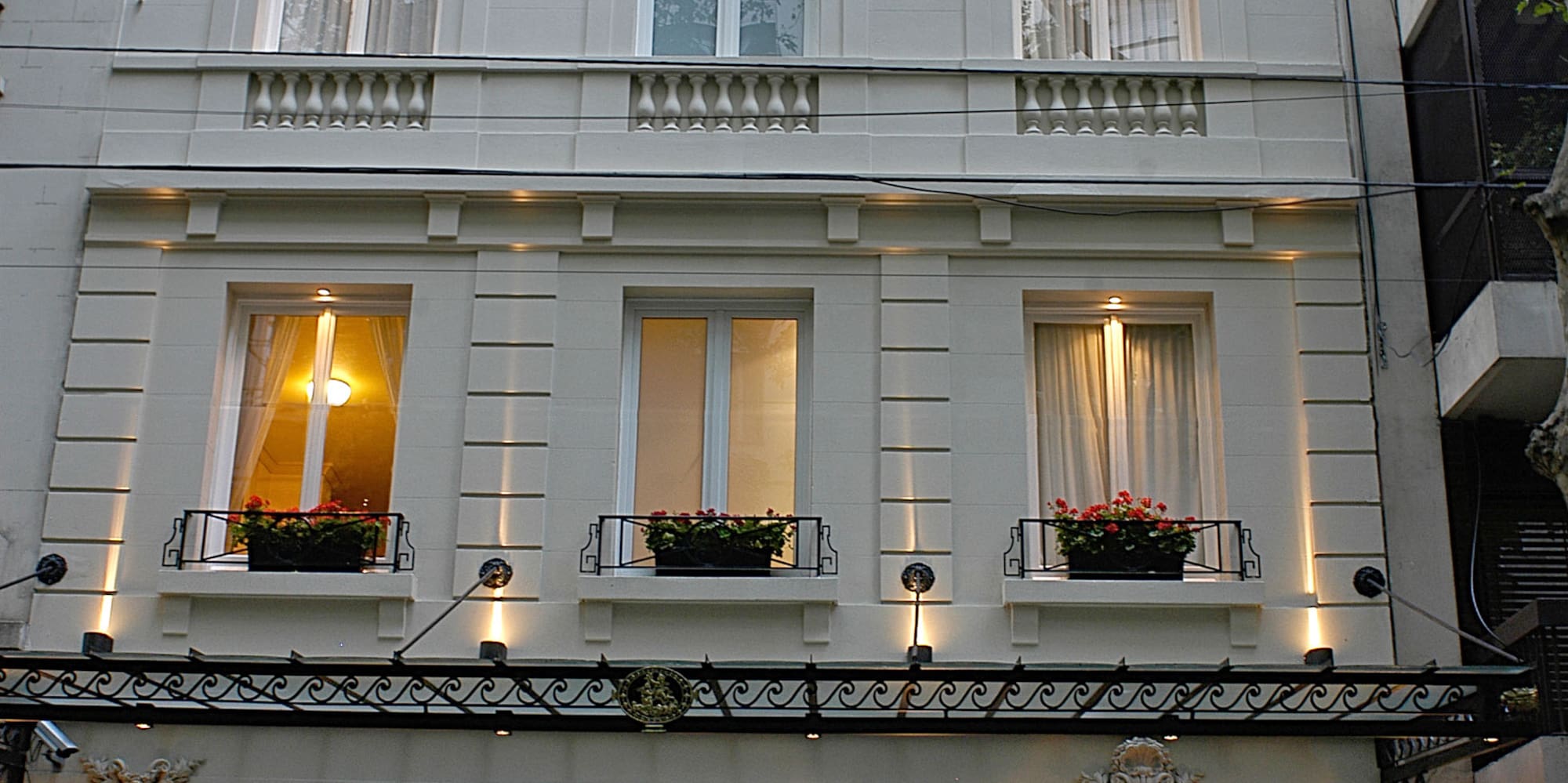 a building with many windows