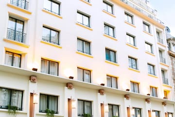 a building with many windows