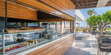 a food stand outside of a building