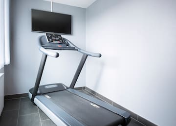 a treadmill in a room