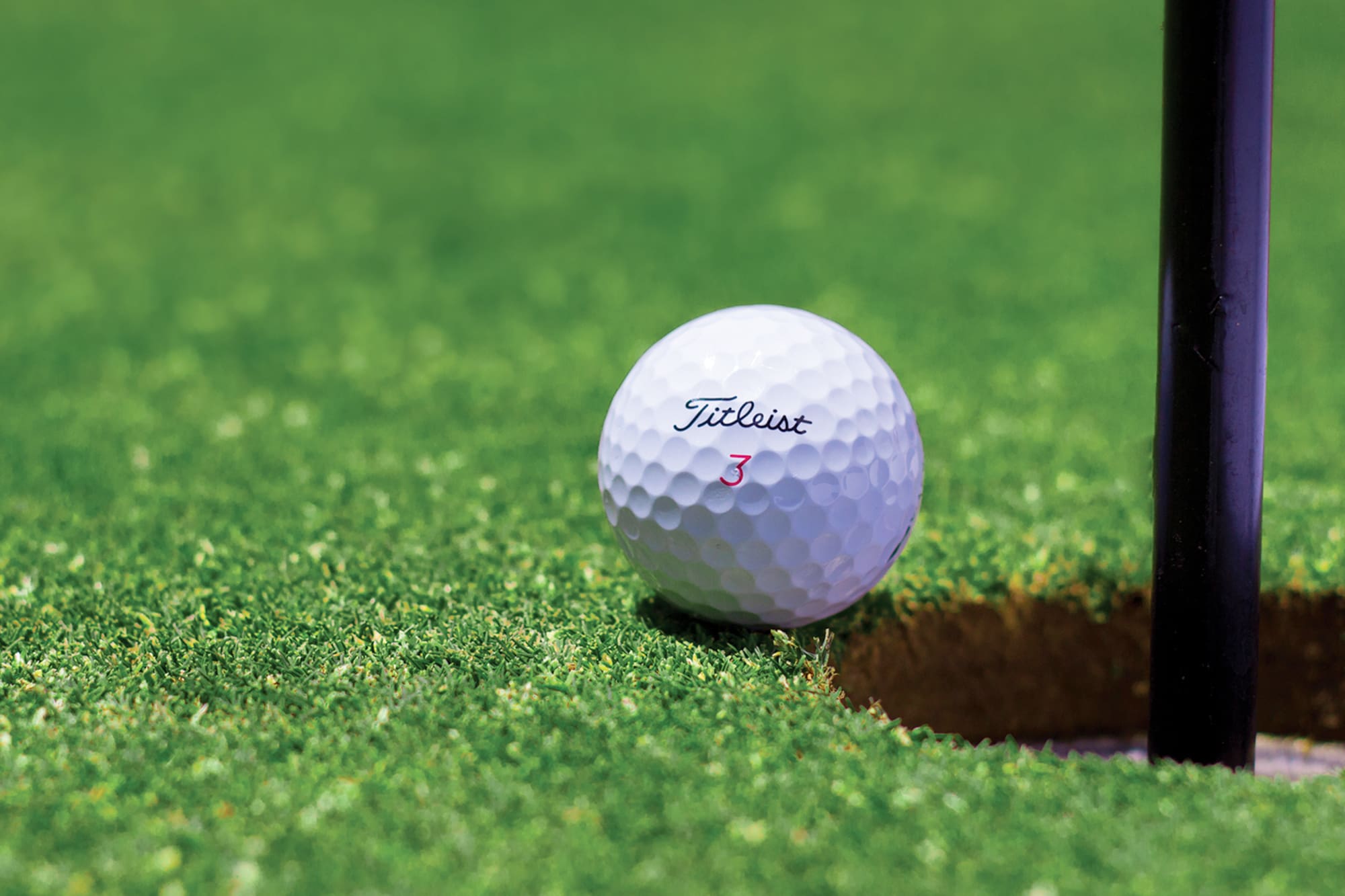 a golf ball on the ground