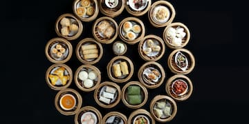 Sekelompok makanan di dalam keranjang