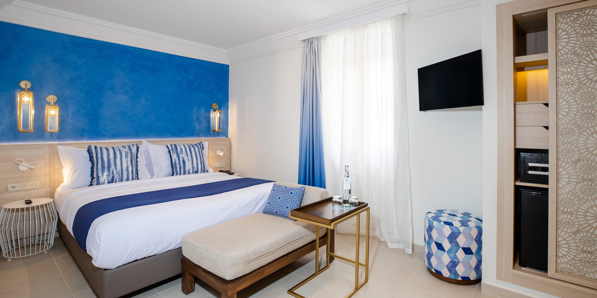 a room with a bed and a table