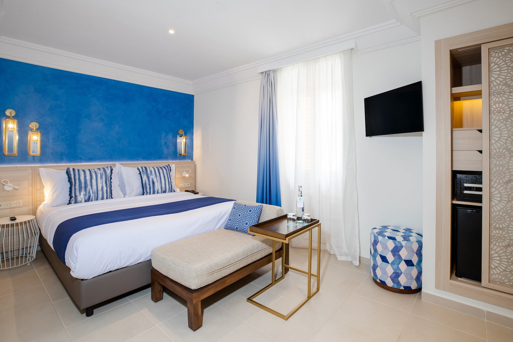 a room with a bed and a table