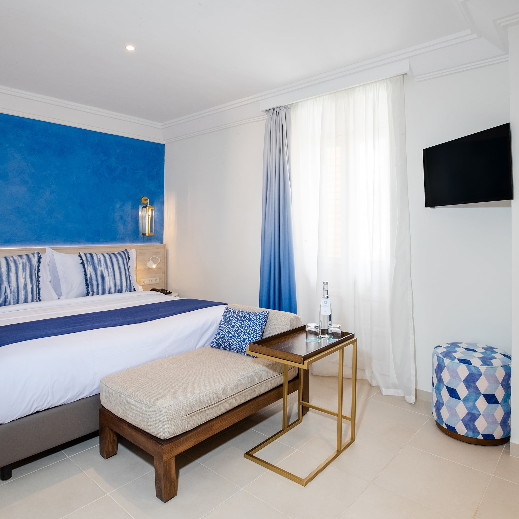 a room with a bed and a table