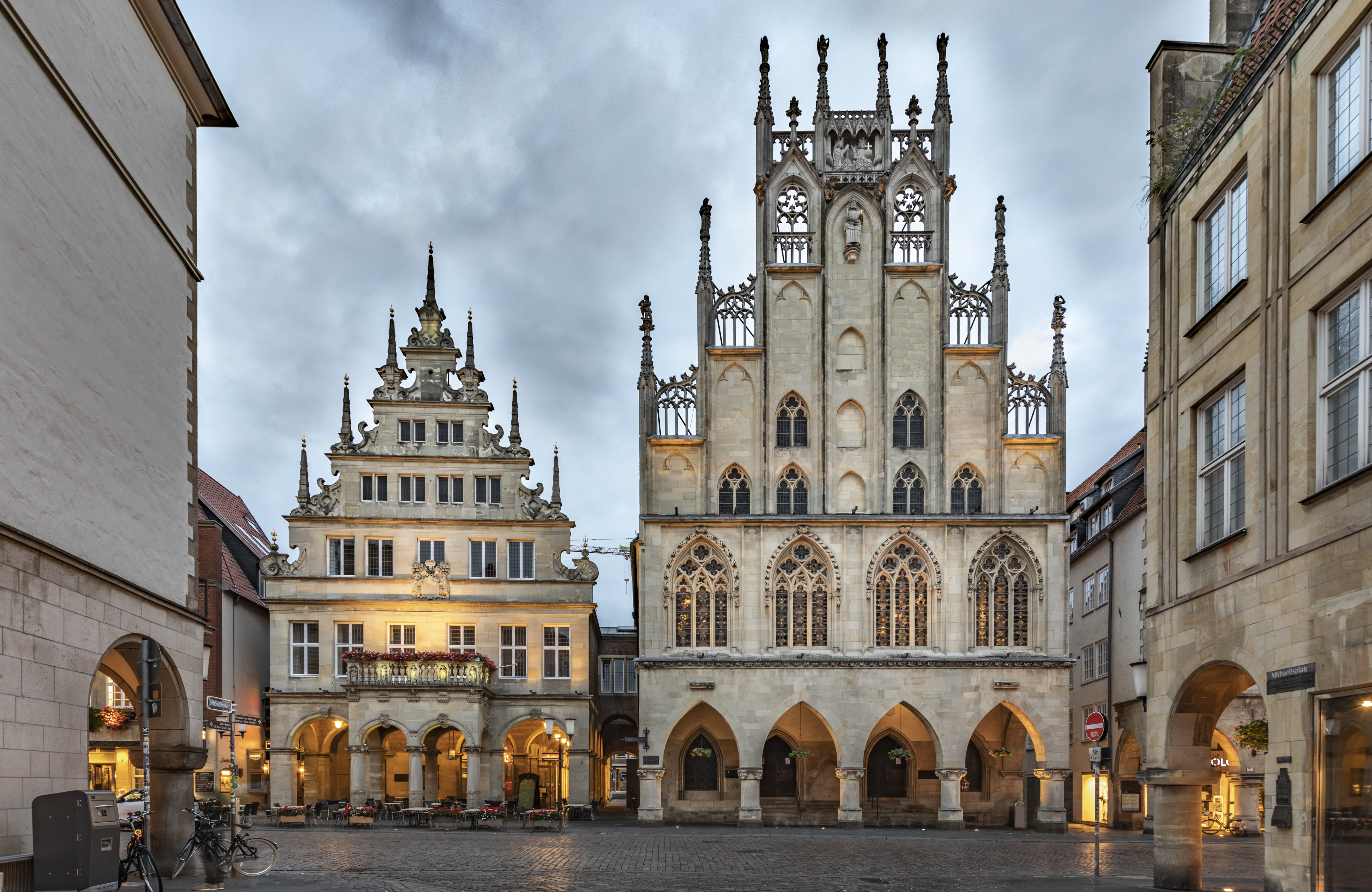 Münster Prinzipalmarkt: Gothic City Hall and Renaissance building.