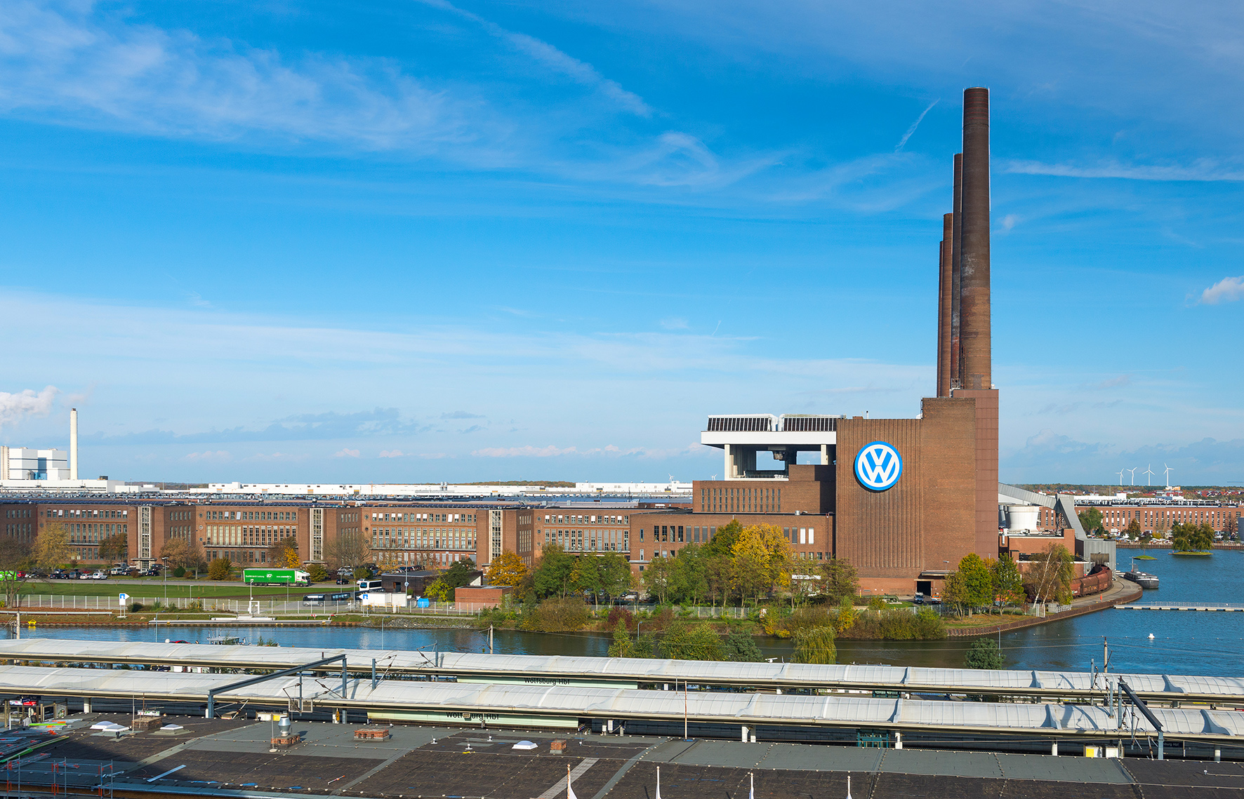 a large building with a large tower
