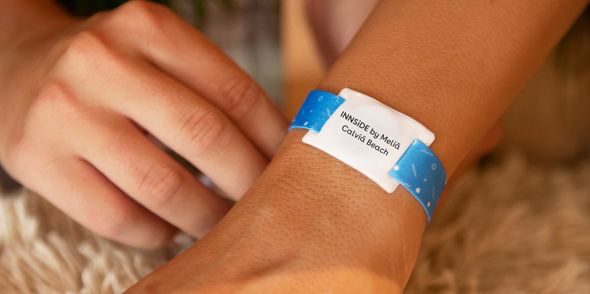 a person wearing a wristband