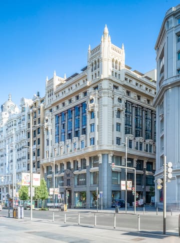 a large white building with many windows