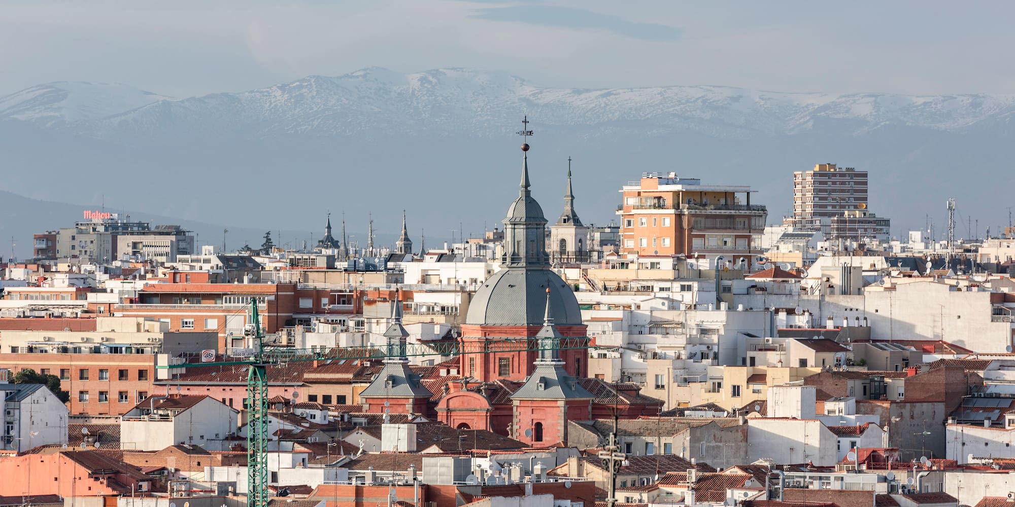 a city with many buildings