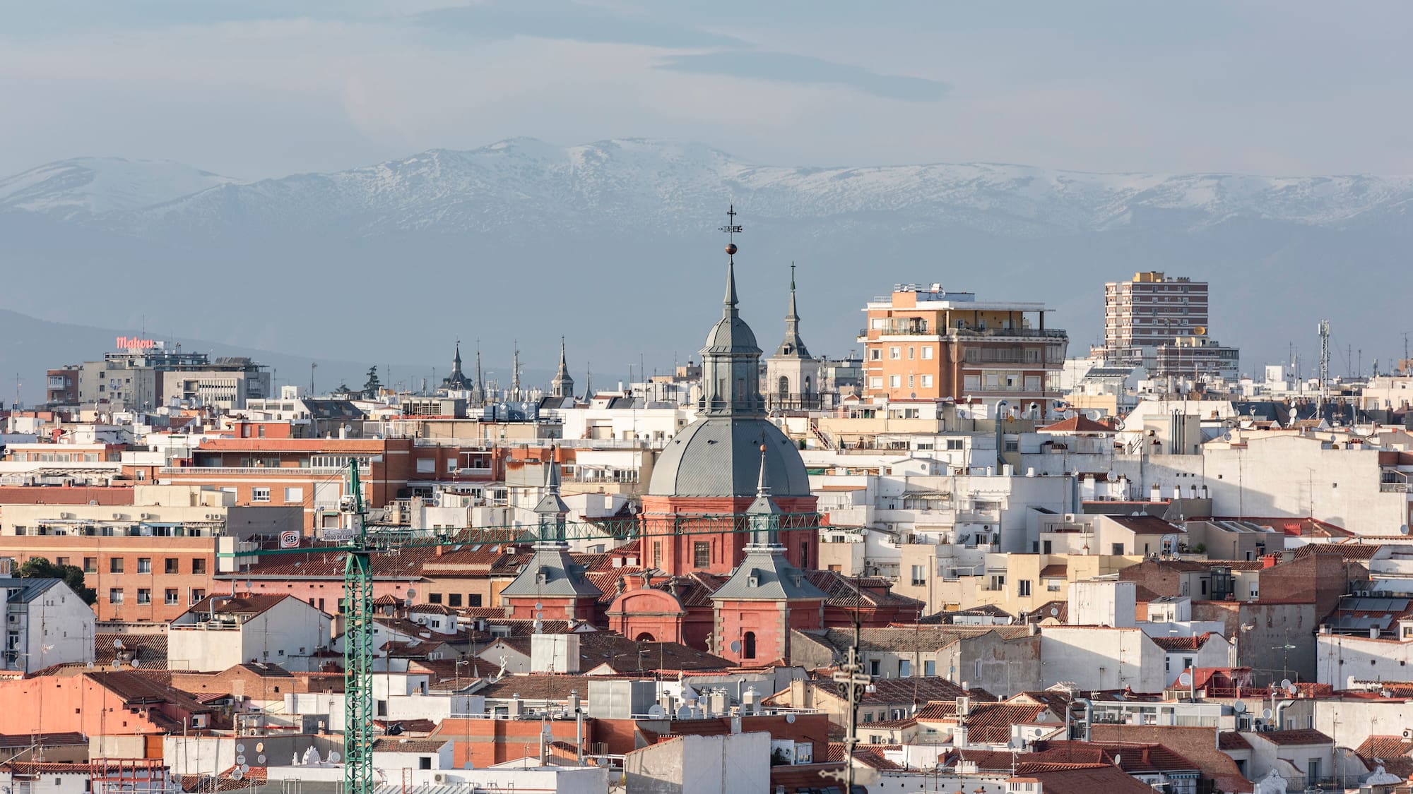 a city with many buildings