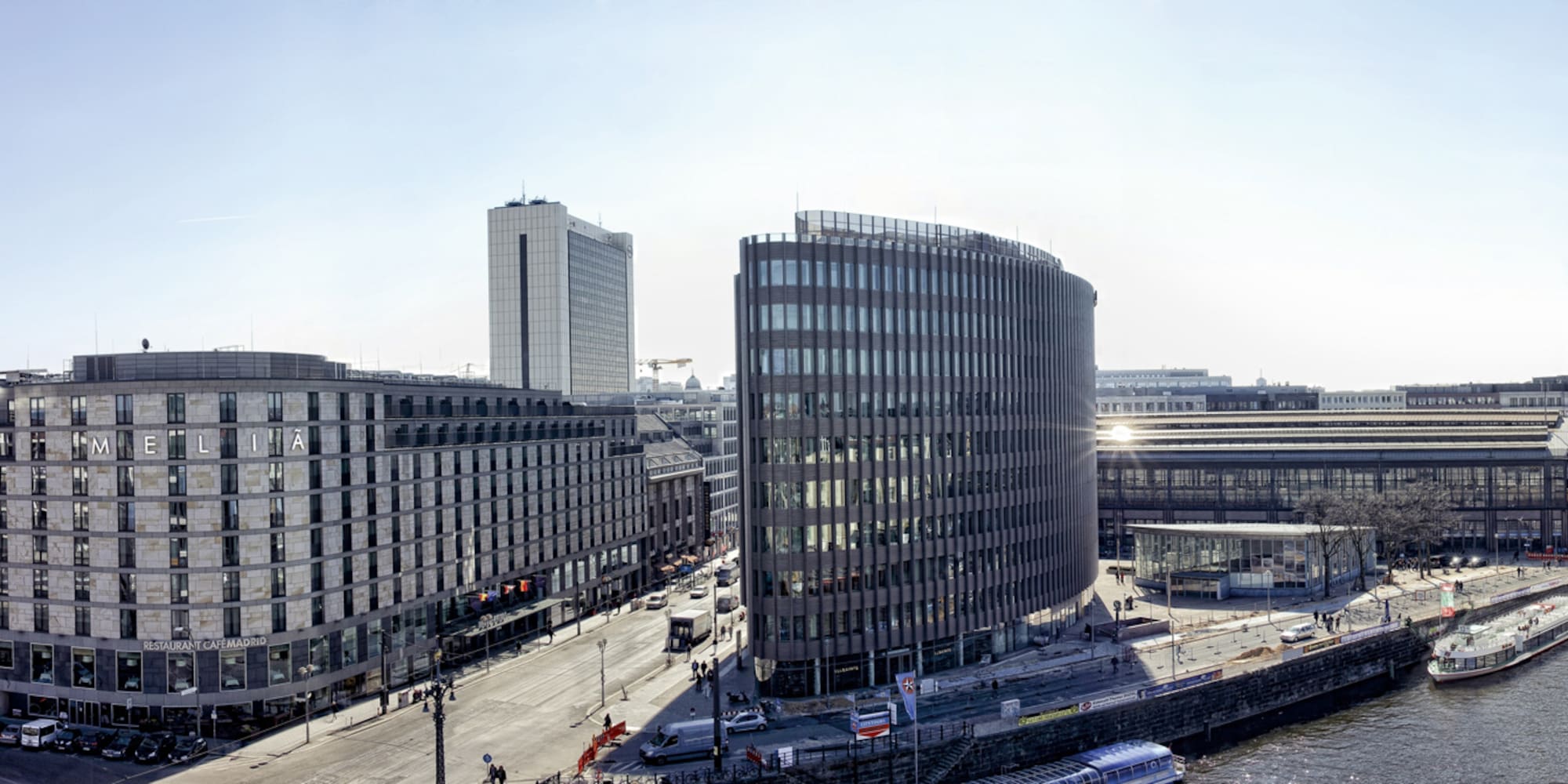 a large building with many windows