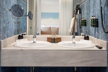 a bathroom with two sinks