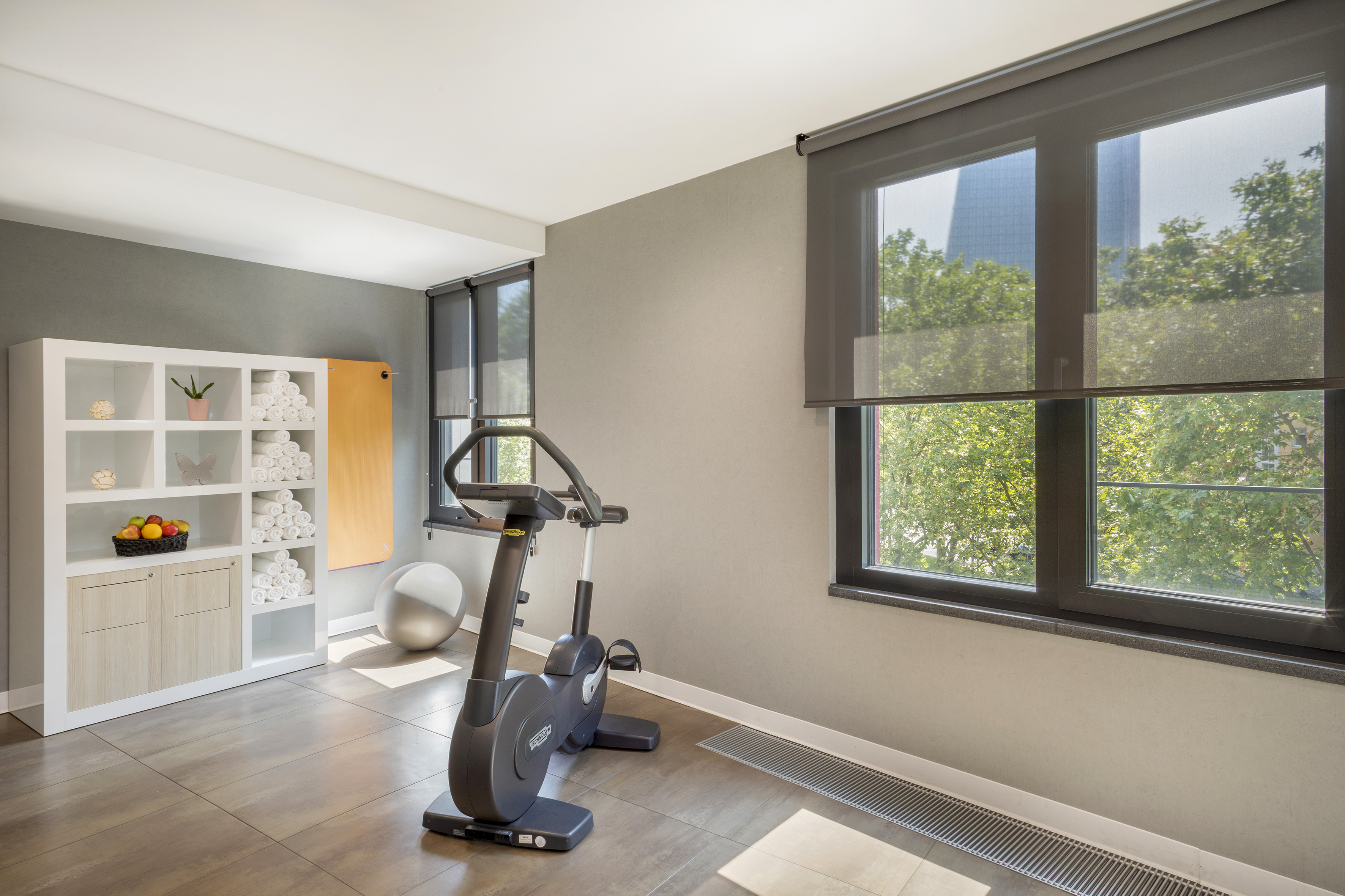 a exercise bike in a room