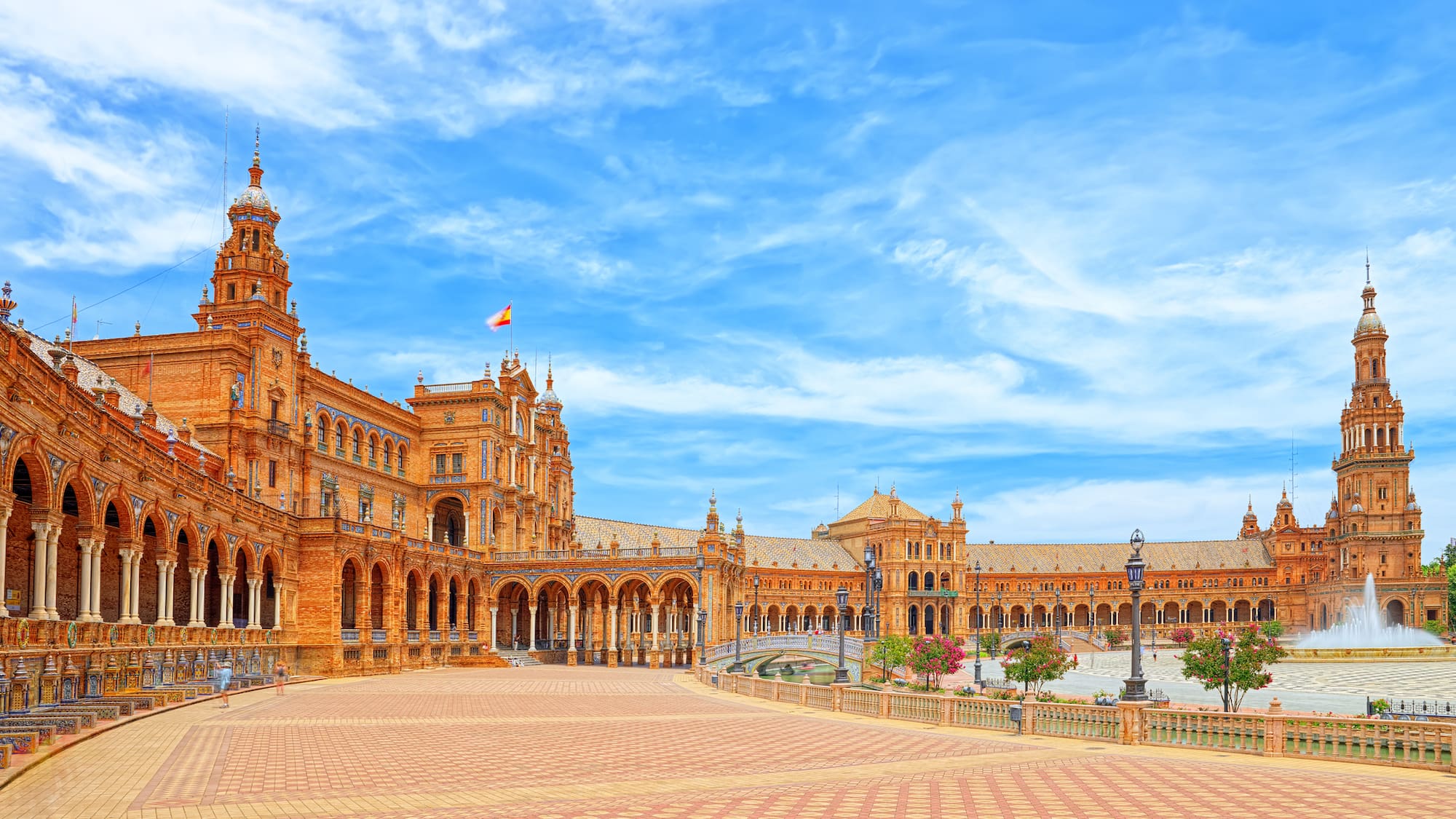 a large building with a large courtyard