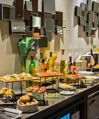 Club lounge Paris Hotel