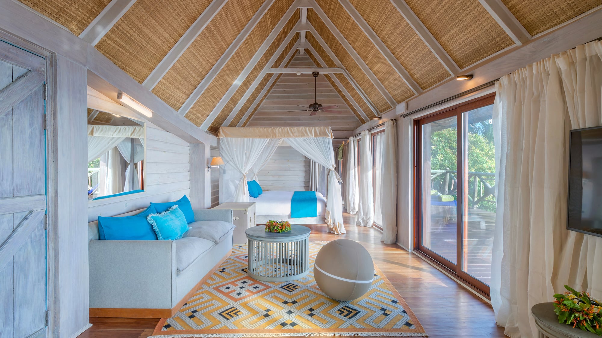 a room with a bed and a table