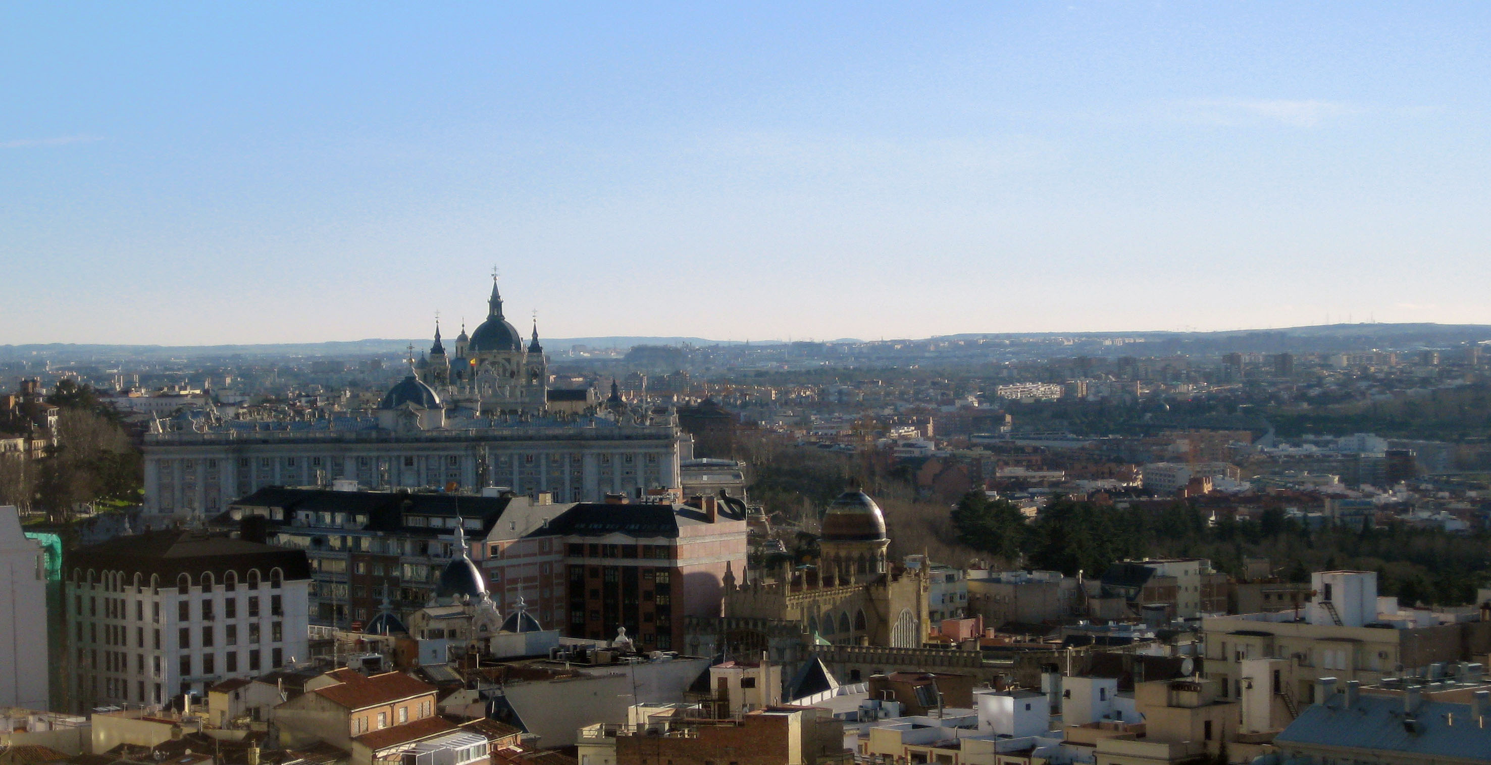 a city with many buildings
