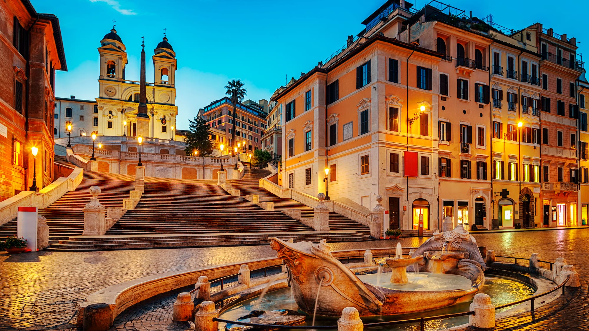 a fountain in a city
