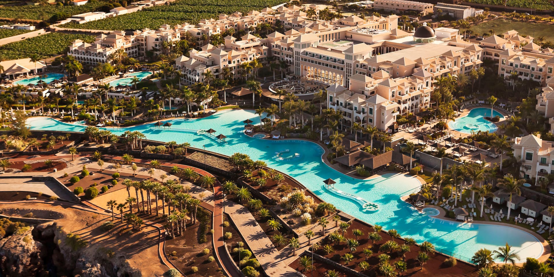 Gran Meliá Palacio de Isora y Red Level en Guía de Isora — espacio y venue para team building y eventos corporativos · recomendado por Dreams & Adventures