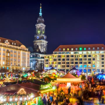 a large crowd of people in a city