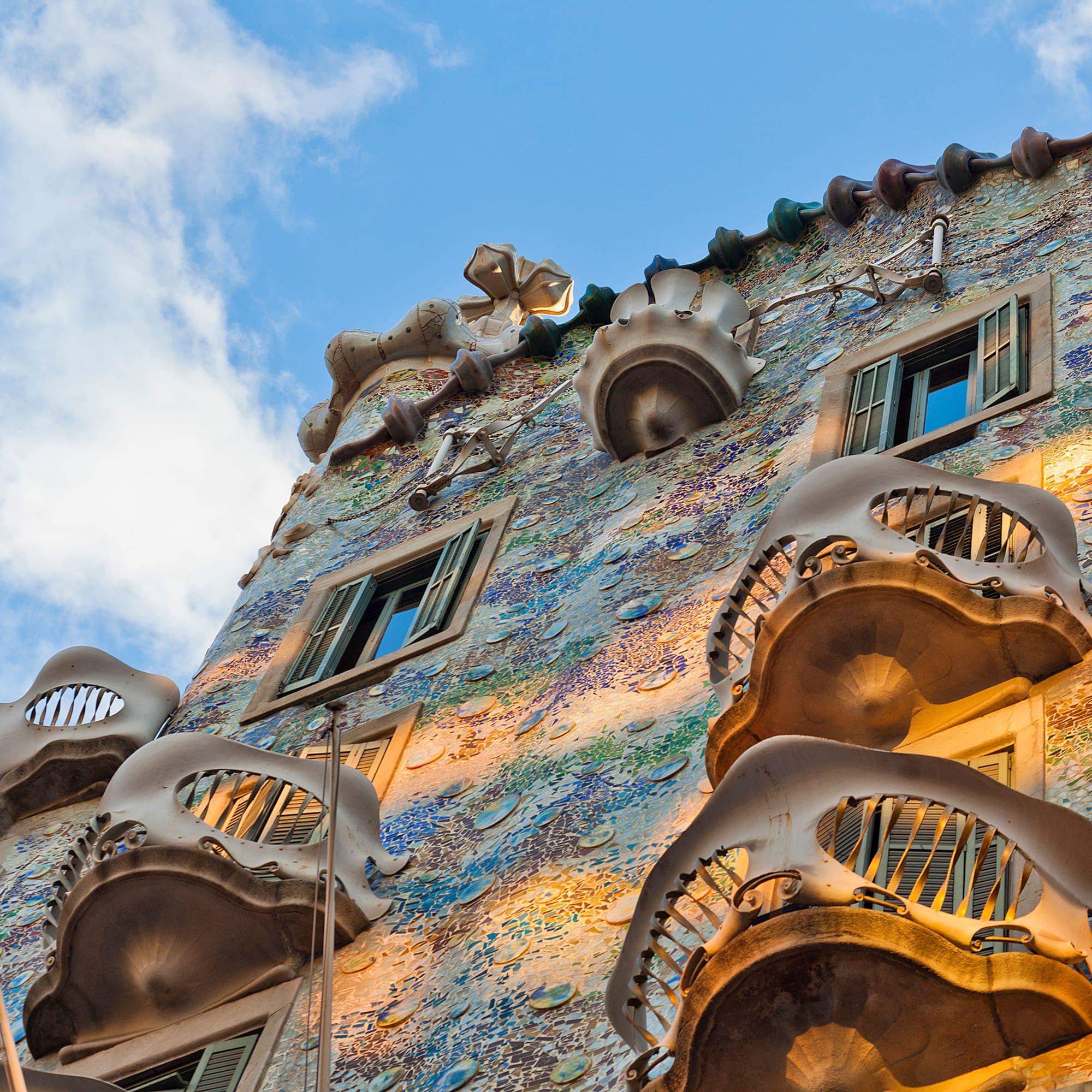 a building with many windows