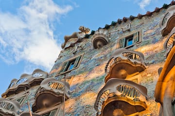 a building with many windows