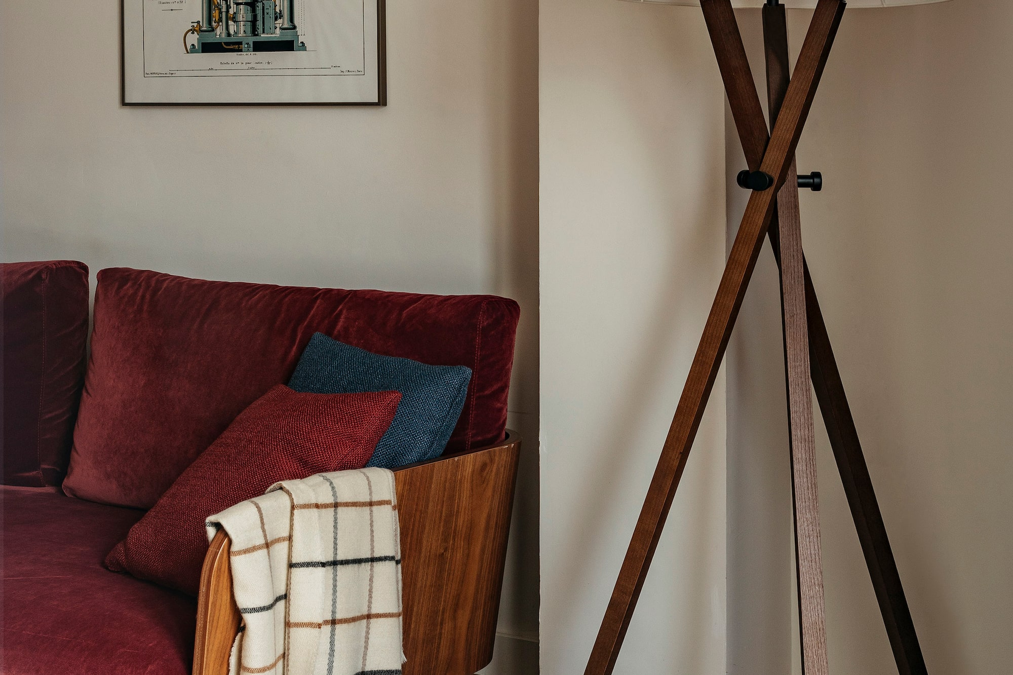 a lamp next to a bag