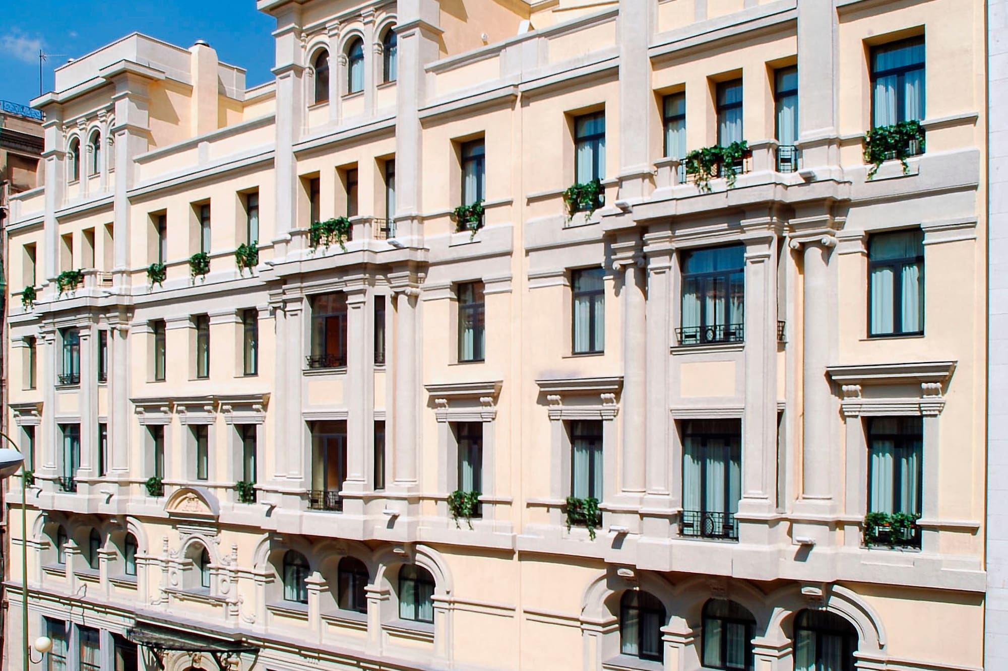 a building with many windows