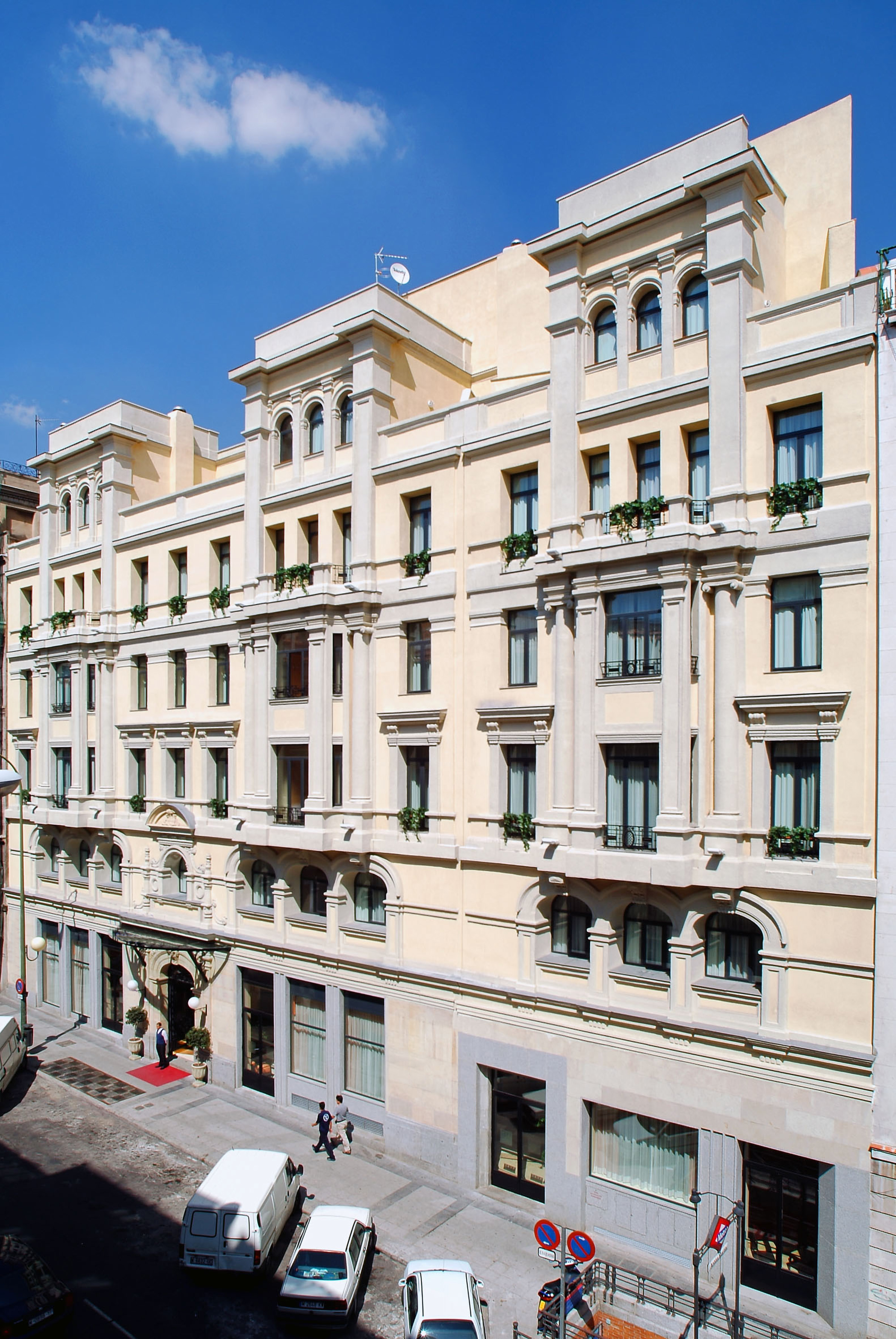 a building with many windows