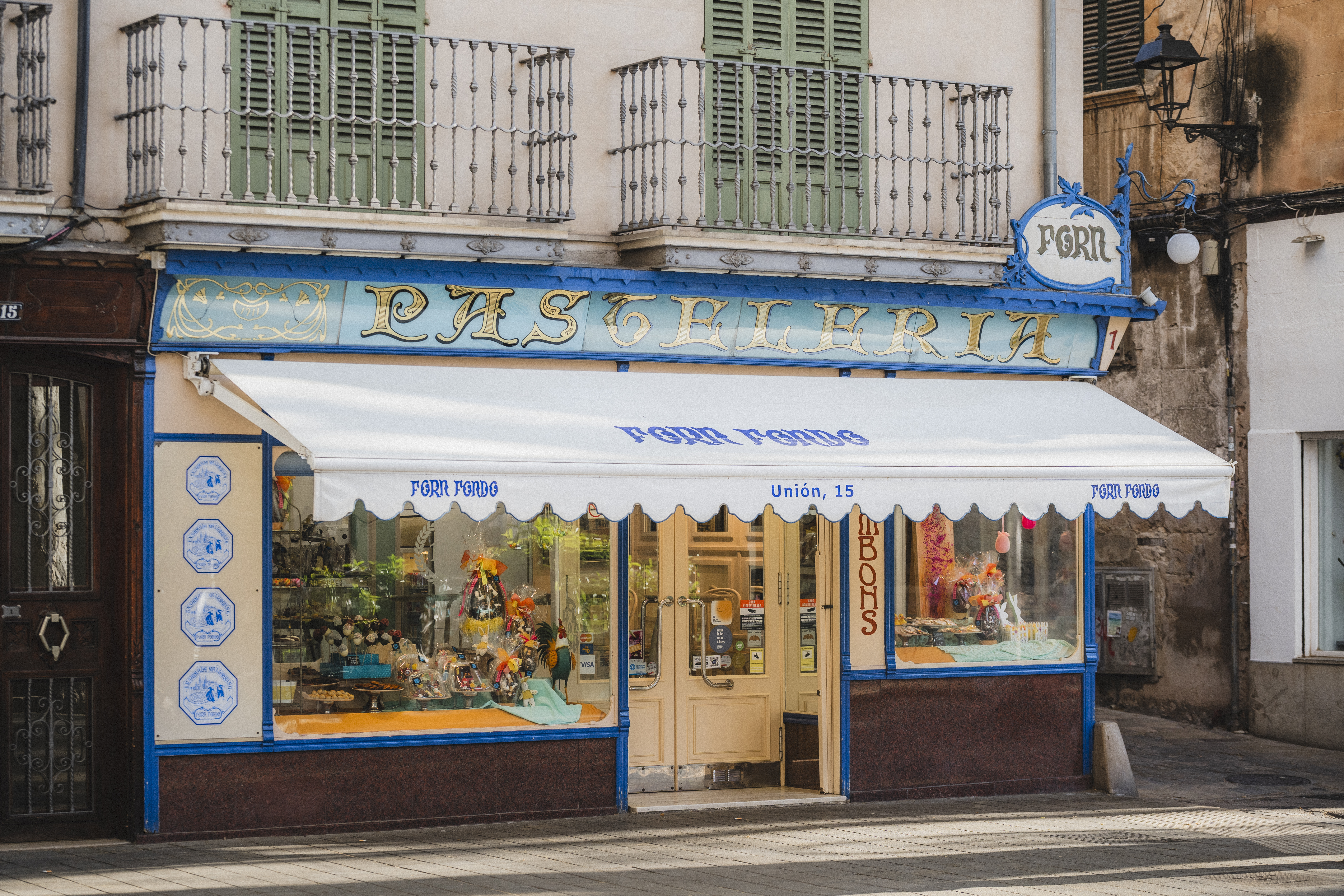 a store front with a sign on it