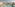 Mujer en piscina infinita de azotea, vistas panorámicas a Sevilla.