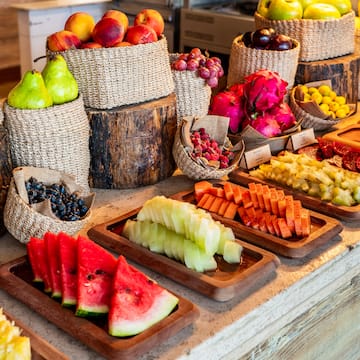 a table with different kinds of fruit on it