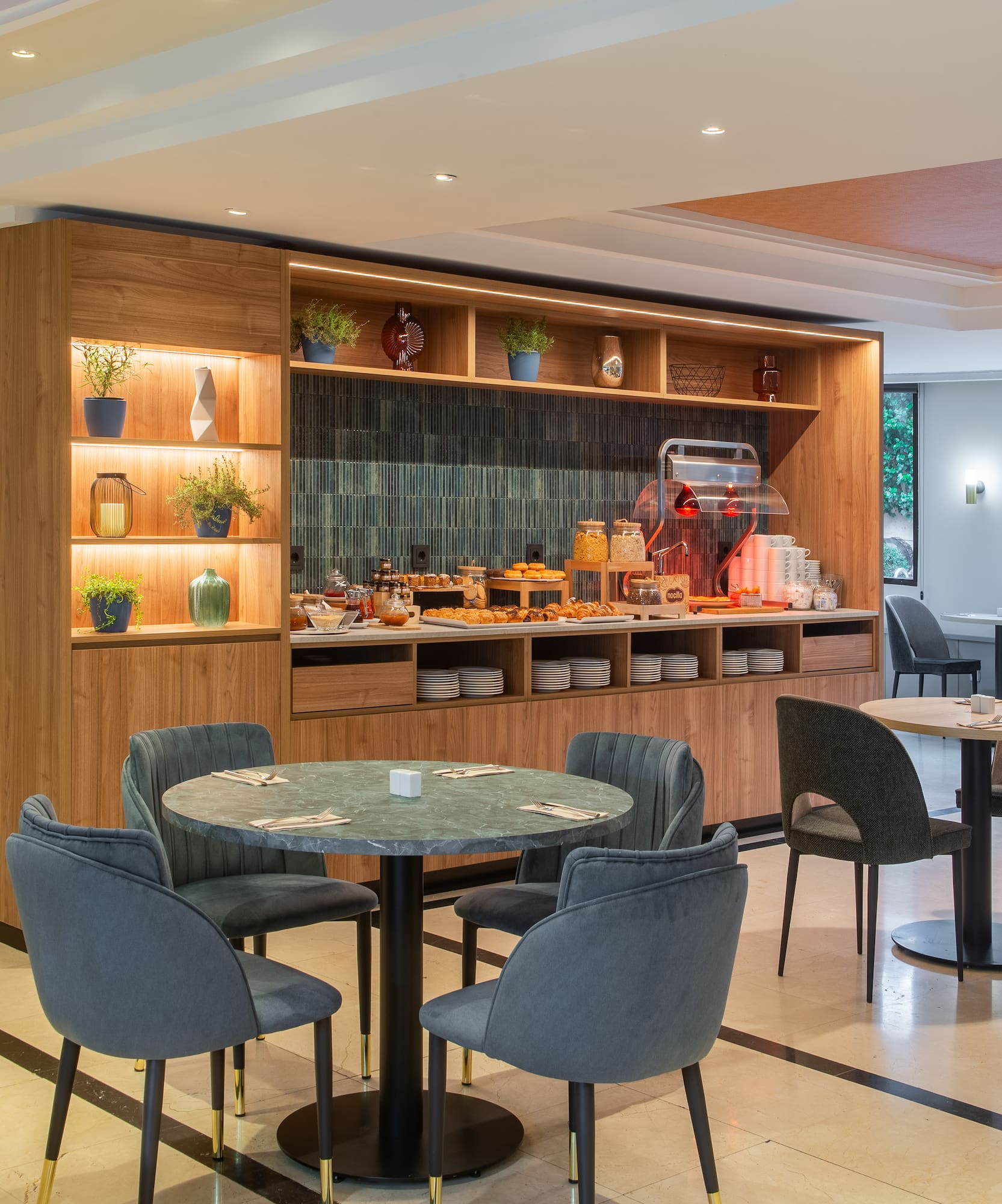 a room with a table and chairs