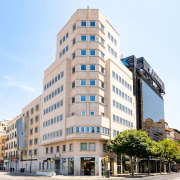 a building with many windows